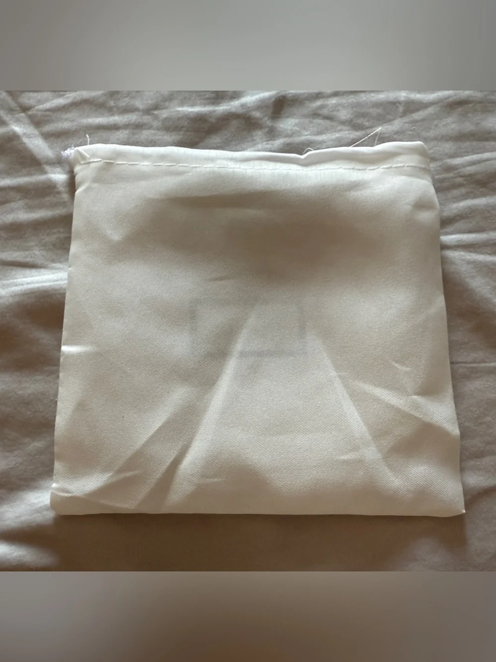 2 X Gucci Belt Dust Bag White With black Gross grain Drawstring 6.5” X6” Storage